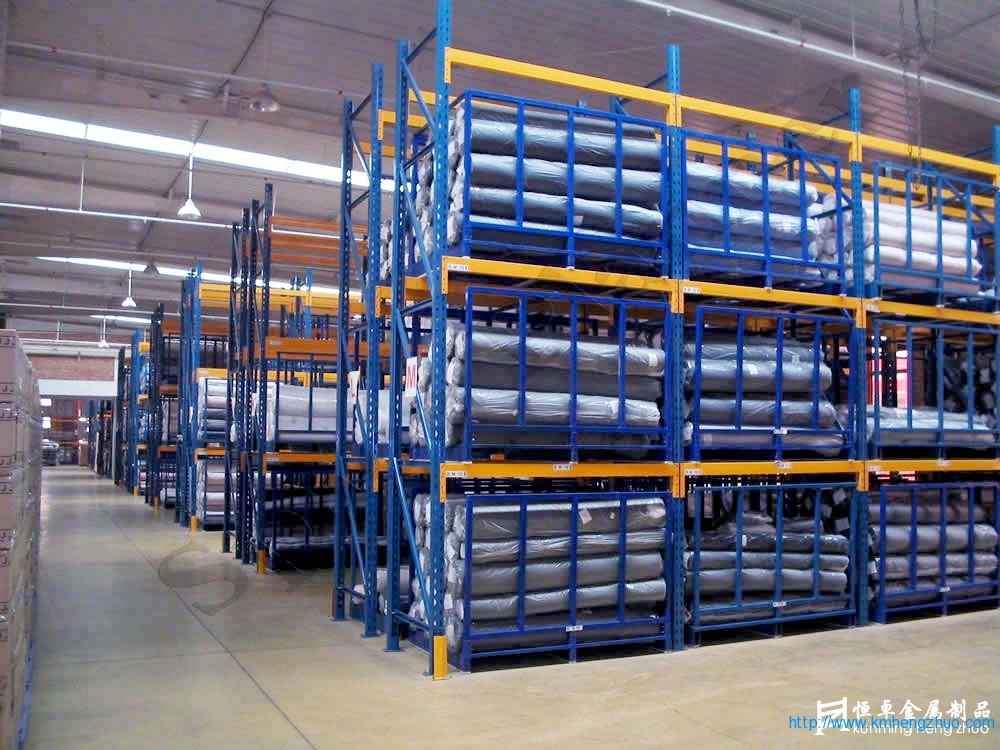 HZ-790型橫梁式貨架    重型高層倉庫貨架應(yīng)用案例