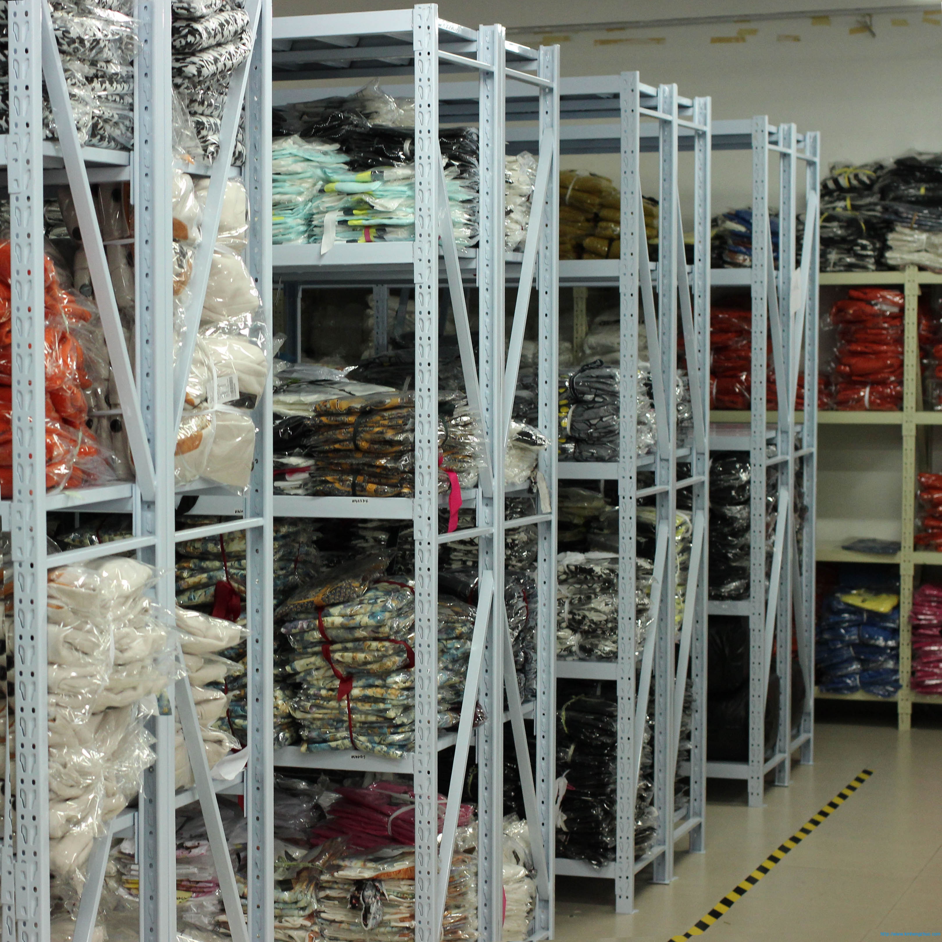 HZ-350型輕型貨架應(yīng)用案例